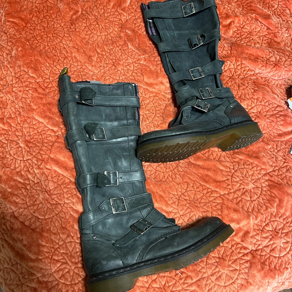 Dr Martens rare phina 5 buckle strap boot as seen on the walking dead